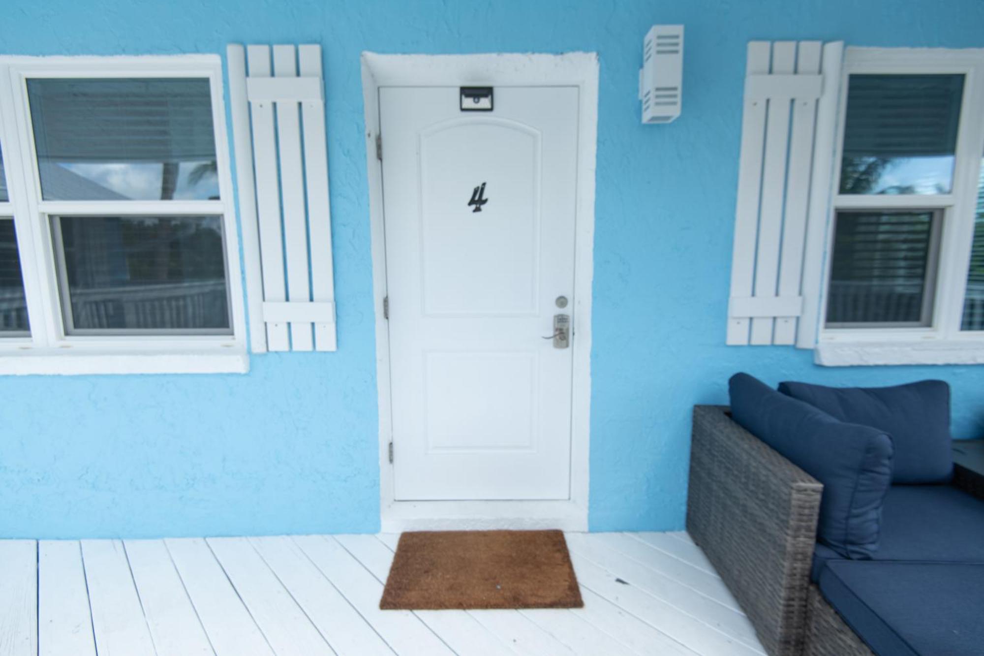 Sandy Shores - 2Br Beach Getaway And Surf Spot Fort Pierce Exterior photo